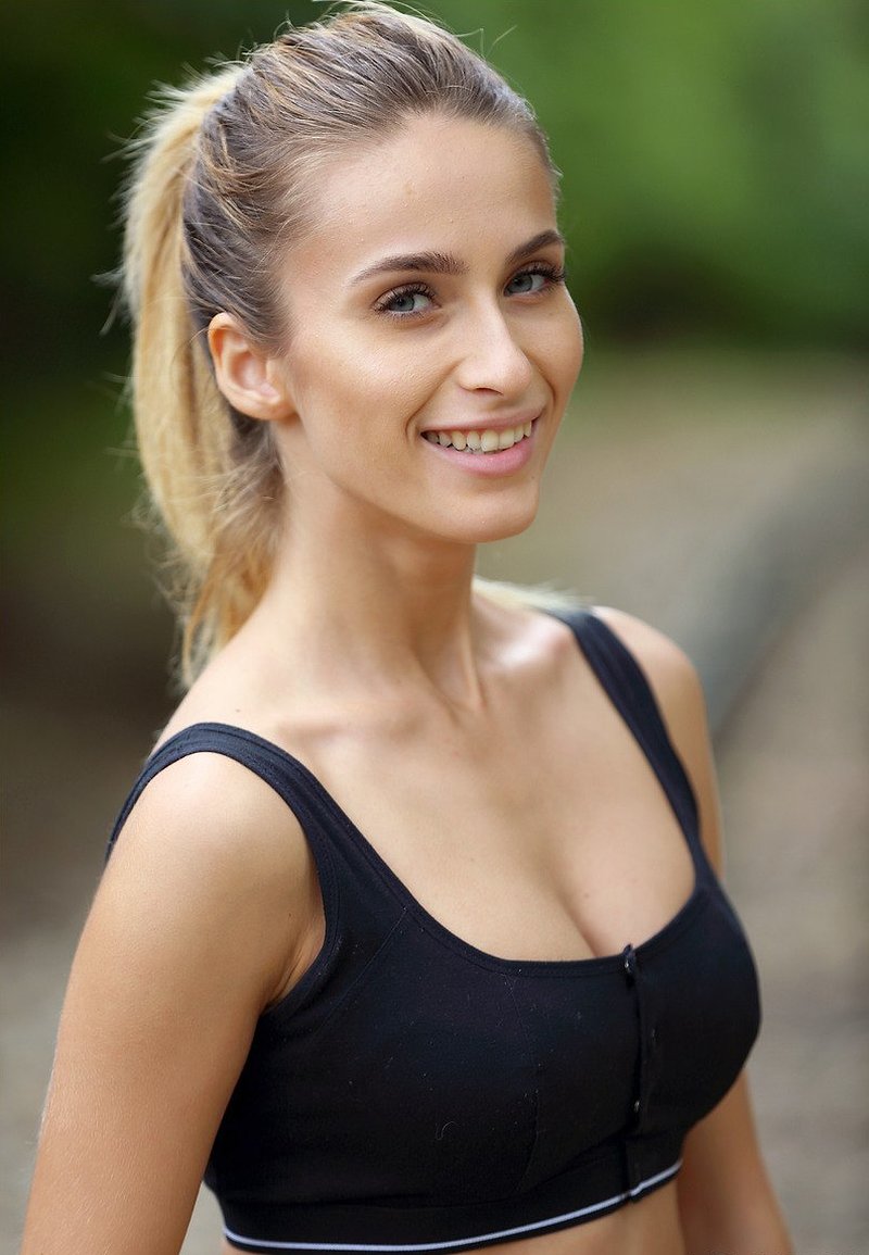 Аврора, 44 года, 2 размер груди